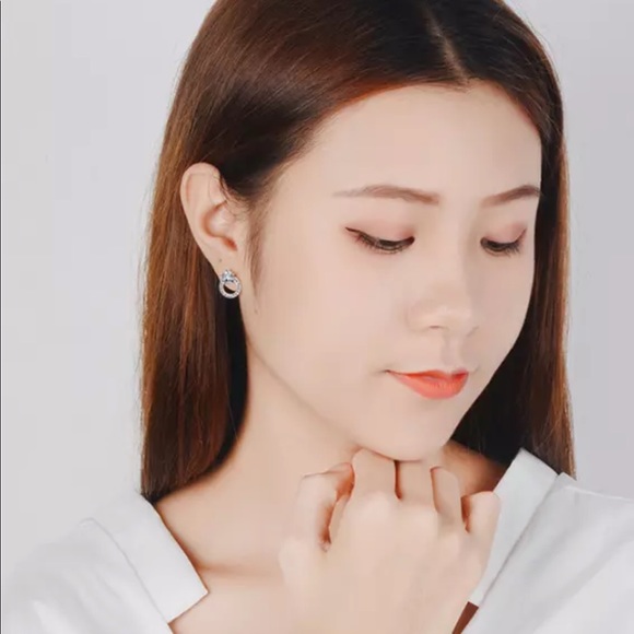 🌟 Sterling Silver 925 Star ⭐️ Circle Stud Earrings - Picture 3 of 4